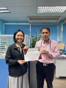 การประกาศยกย่องบุคคลที่ทำความดีจนเป็นแบบอย่างของกองยุทธศาสตร์และแผนงาน